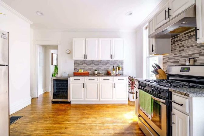 Jungle Fever: Designer Jungle-Inspired 3BR + Walk to Nightlife image 59