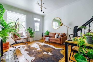 Jungle Fever: Designer Jungle-Inspired 3BR + Walk to Nightlife image 9