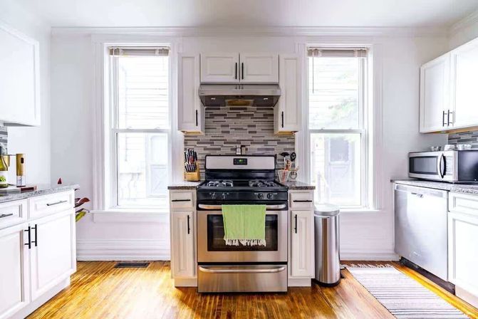 Jungle Fever: Designer Jungle-Inspired 3BR + Walk to Nightlife image 57