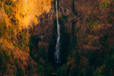 Scenic Waterfall Flight: View Multnomah Falls from Above image 7