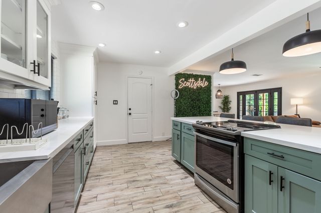 Scottsdale Retreat: Pool, Golf, Fire Pit & BBQ Fun image 4