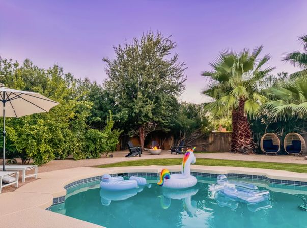 Scottsdale Retreat: Pool, Golf, Fire Pit & BBQ Fun image 1