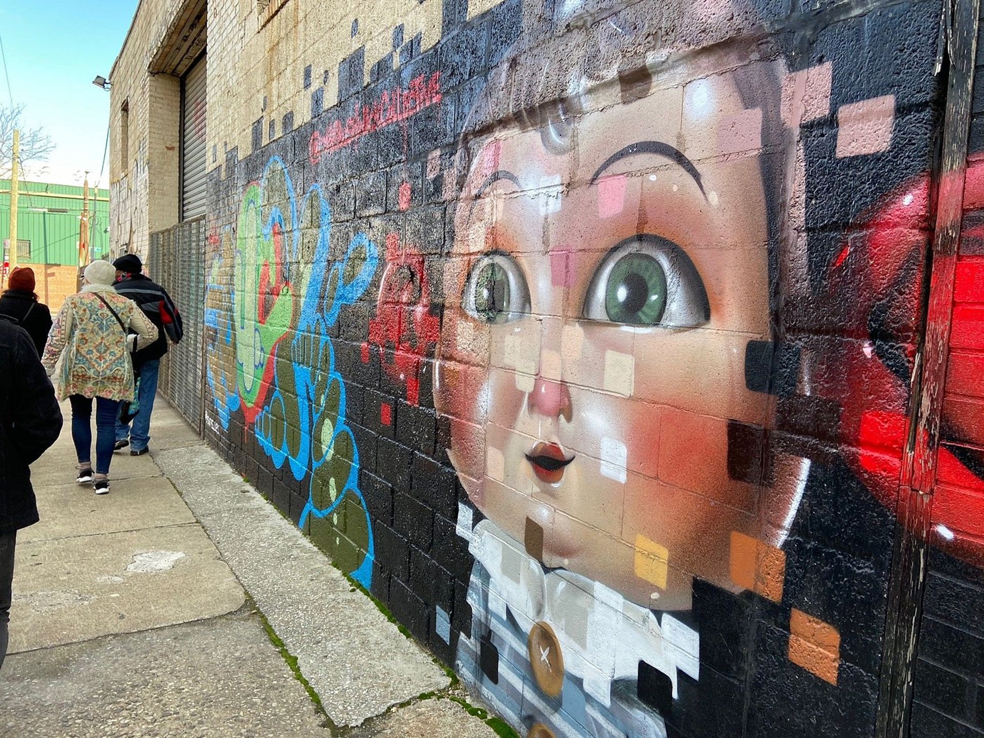 Brooklyn Street Art Tour + Graffiti Workshop image 2