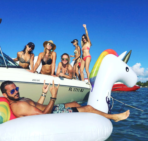 Private Speed Boat BYOB Sandbar Party with Complimentary Champagne Pop-off image 1