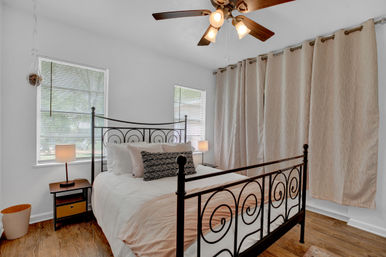 The Pink Haus: Luxe 3BR Retreat 1 Mile from Main Street with Firepit & Cozy Design image 31