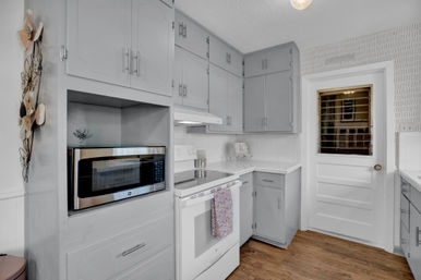 The Pink Haus: Luxe 3BR Retreat 1 Mile from Main Street with Firepit & Cozy Design image 10