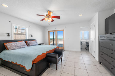 Sun Kissed: 5BR Oceanfront Home with Epic Front Deck in South Ponte Beach image 22