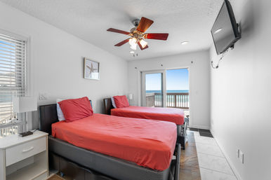 Sun Kissed: 5BR Oceanfront Home with Epic Front Deck in South Ponte Beach image 35