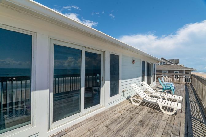 Sun Kissed: 5BR Oceanfront Home with Epic Front Deck in South Ponte Beach image 41