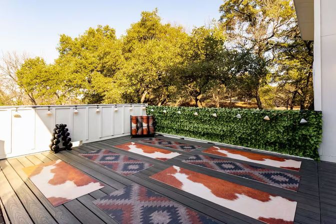 SoCo Cowgirl Villa: 5 BR with Fire Pit, Pool, Hot Tub + Putt Putt image 25