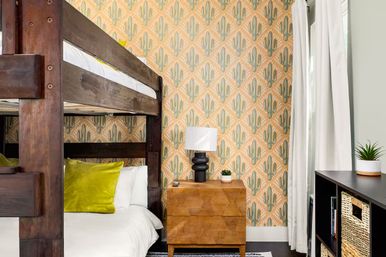 Heated Pool, Karaoke, Hot Tub, Yoga, MiniGolf - SoCo Cowgirl 5BR Villa image 56