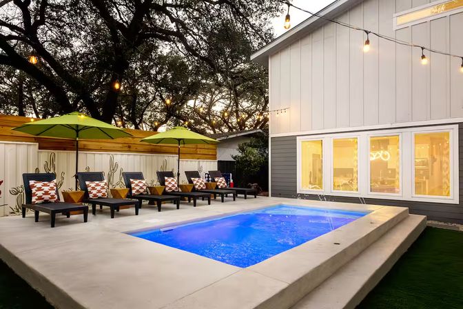 SoCo Cowgirl Villa: 5 BR with Fire Pit, Pool, Hot Tub + Putt Putt image 62