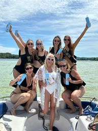 4-Hour Signature Lake Leelanau Tour image