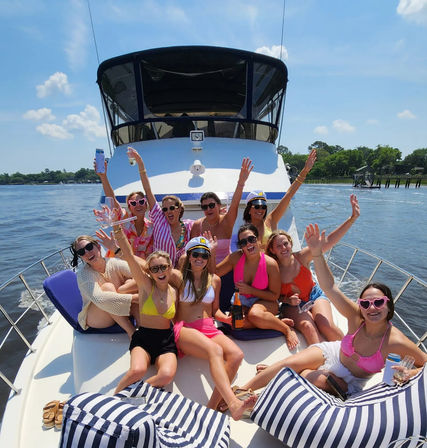 Five Star Girls' Weekend: Private Party Yacht with Captain image 3