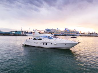 55' AZIMUT Dream II Yacht Charter Experience image 4