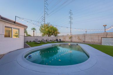 Papago Haven: Backyard Oasis with Pool, Fire Pit, Grill + Mini Golf image 6