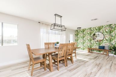 Tropic Oasis: Stylish Rental with Heated Pool, Mural Wall & Views of Camelback Mountain image 15