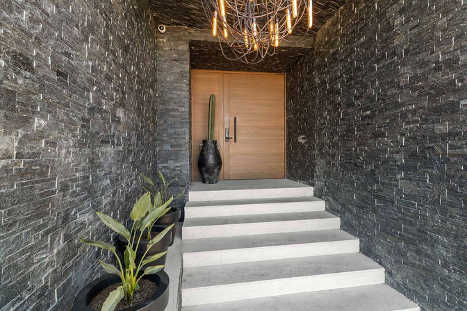 Luxury Cabo Villa: 8BR Lucia Noir for Up to 24 Guests image 38