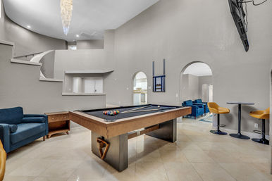 Grand Casa: 8 BR/4 Bath with 19 Beds for Up to 28 Guests image 1