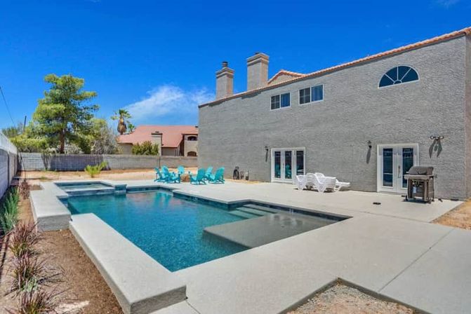Grand Casa: 8 BR/4 Bath with 19 Beds for Up to 28 Guests image 4