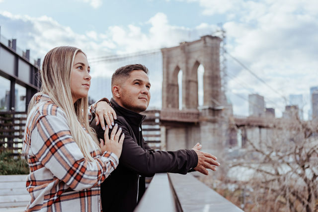 Insta-Worthy Professional Photoshoot at Brooklyn Bridge image 5