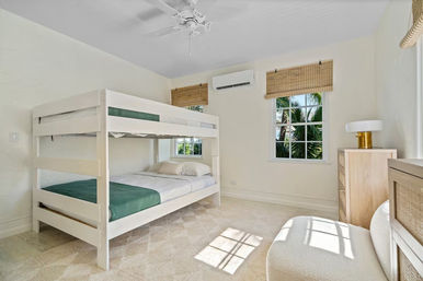 Emerald Wave Estate: 4-BR Beach House with Private Beach Access image 15