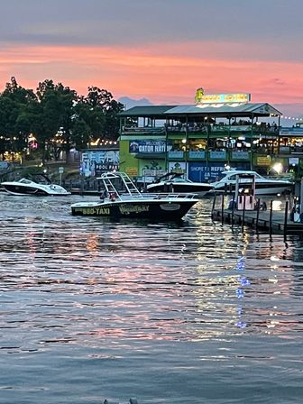 Lake of the Ozarks Water Taxi: On-Demand Dock-to-Dock Party Rides to Bars & Restaurants image 4