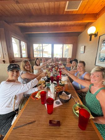Plaza Sip, Savor & History Walking Tour with Vigilante Guides image 11