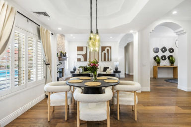 Pickle & Play Villa: Luxe Vegas Retreat with Pool, Pickleball & Mini Golf image 8
