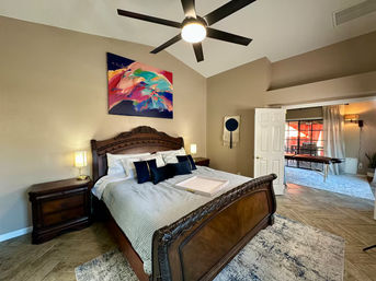 Palm Tree Retreat: Luxe Pool, Spa & Glam Room image 15