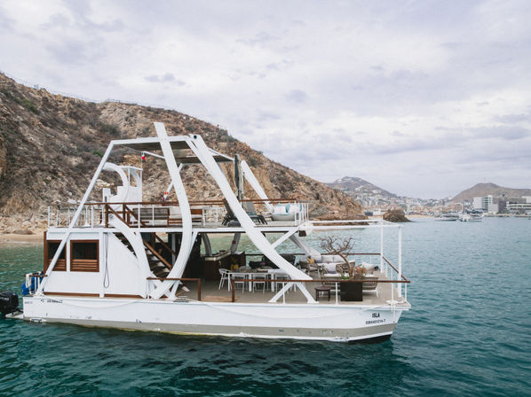 Pelican Yacht Charters: Cruise Los Cabos Land's End in Luxury image 4