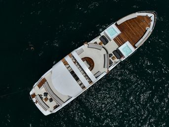 Pelican Yacht Charters: Cruise Los Cabos Land's End in Luxury image 12