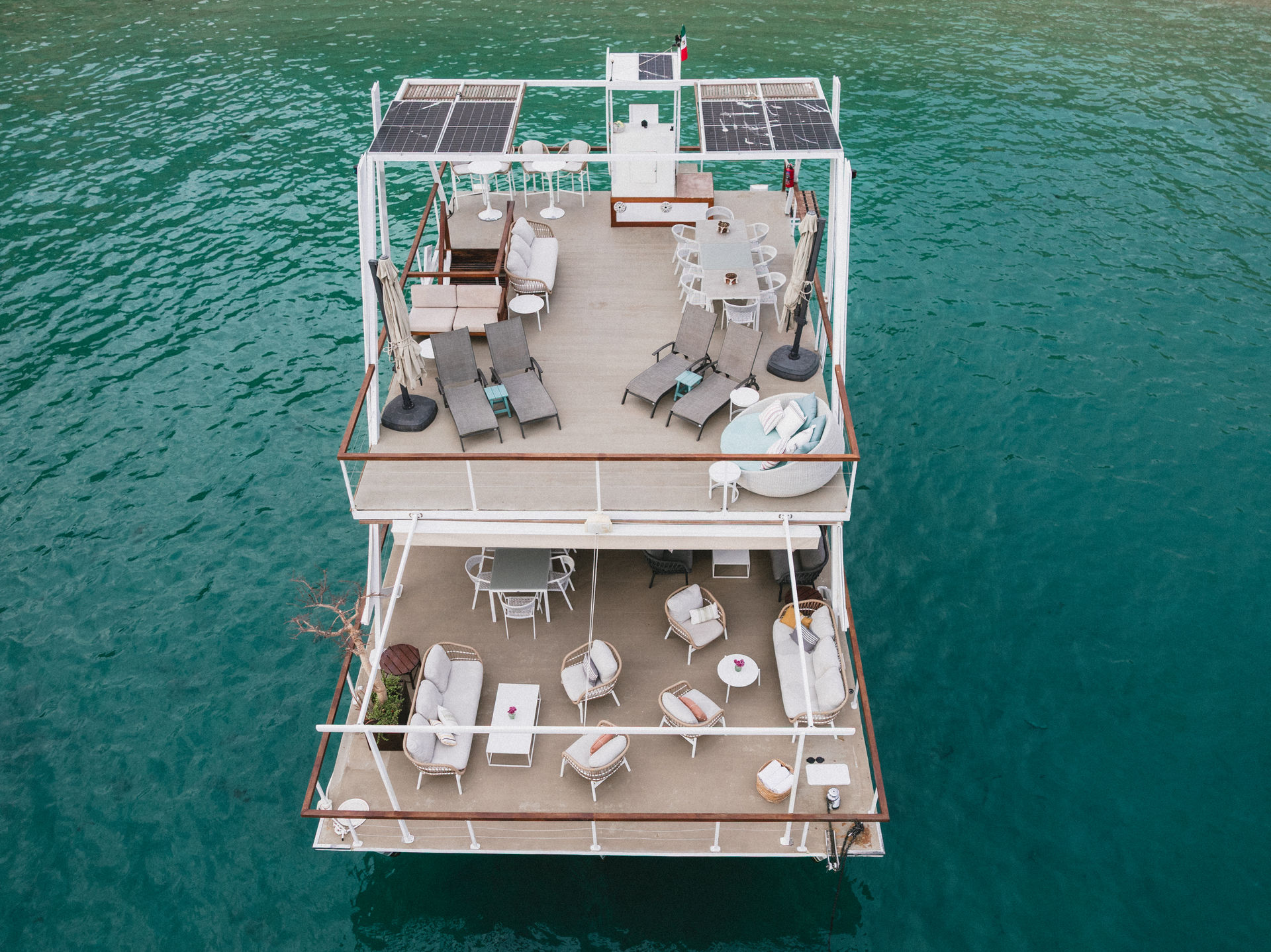 Pelican Yacht Charters: Cruise Los Cabos Land's End in Luxury image 2