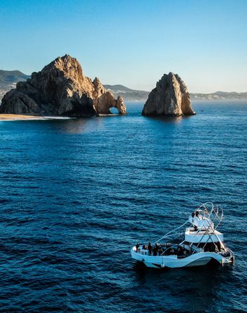 Pelican Yacht Charters: Cruise Los Cabos Land's End in Luxury image 18