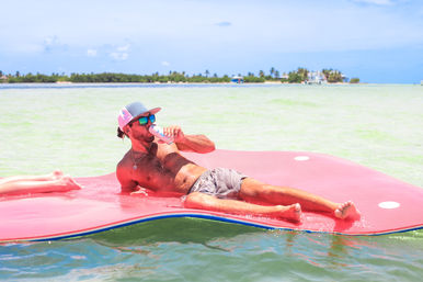 Island Adventure Sandbar Tour: Florida Keys Cruise with Kayaking, Paddleboards & Unlimited Drinks image 5
