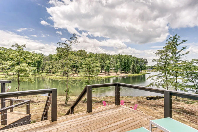Lakefront & Rhinestones: The Dolly House Dream Getaway from Nashville image 22