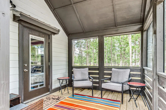 Lakefront & Rhinestones: The Dolly House Dream Getaway from Nashville image 13