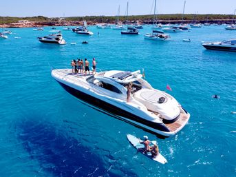 Easily Split the Costs of a Private Miami Yacht Charter with CharterXO: Cruise, Celebrate & Soak Up the Sun image 2