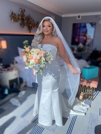 The Bride Tribe Glow-Up: Luxury Spray Tans for Your Vegas Bachelorette image 6