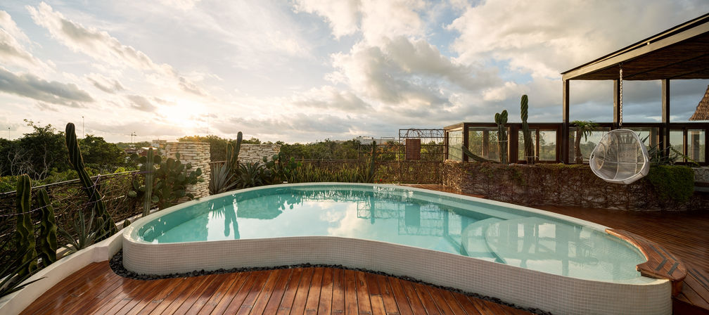 6BR Luxury Penthouse: Rooftop Pool & Bathtub image 5