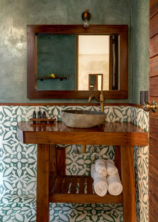 6BR Luxury Penthouse: Rooftop Pool & Bathtub image 23