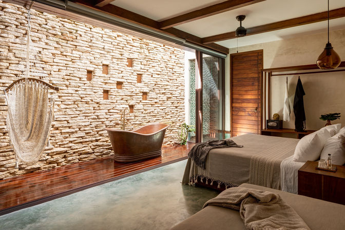 6BR Luxury Penthouse: Rooftop Pool & Bathtub image 4