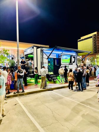 Book a Mobile Golf Simulator for the Ultimate Party Experience – Perfect for Group Celebrations! image 11