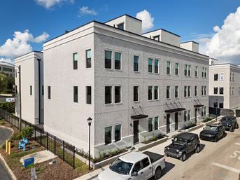 Modern 3BR Tampa Townhouse - Rooftop, Parking, Near Ybor & Downtown image 29