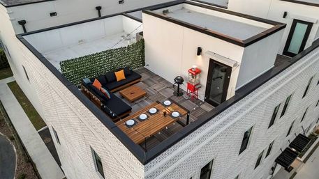 Modern 3BR Tampa Townhouse - Rooftop, Parking, Near Ybor & Downtown image 22