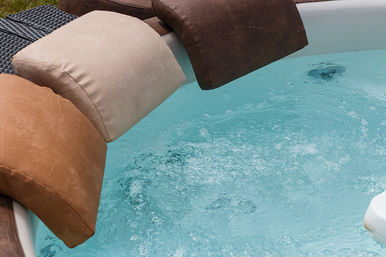 Holy Soaks: Mobile Hot Tub Delivered to You image 5