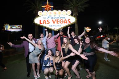 VIP Las Vegas Club Crawl: Party Bus with Complimentary Drinks image 2