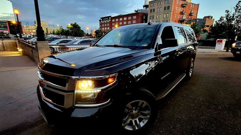 Luxury Limousine Transfers: SUV, Van, Stretch, or Bus image 5