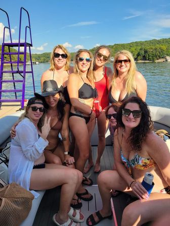 Party on the Lake: Private Bentley Tritoon Charter for Up to 12 Passengers image 6