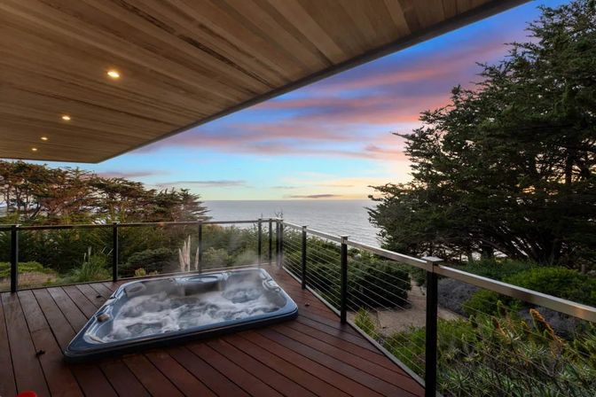 Wander Big Sur Coast: Luxury Oceanfront Escape in San Simeon, 5-Bedroom Retreat image 3
